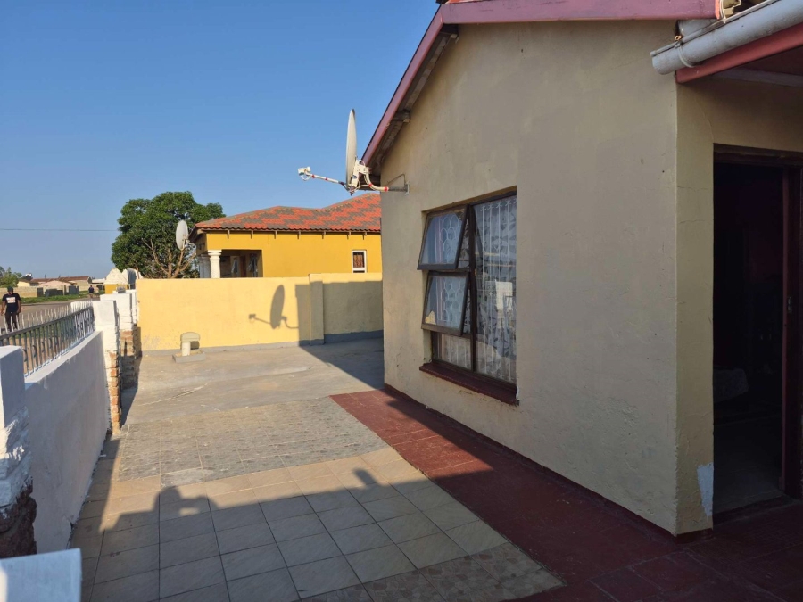 3 Bedroom Property for Sale in Zwide Eastern Cape